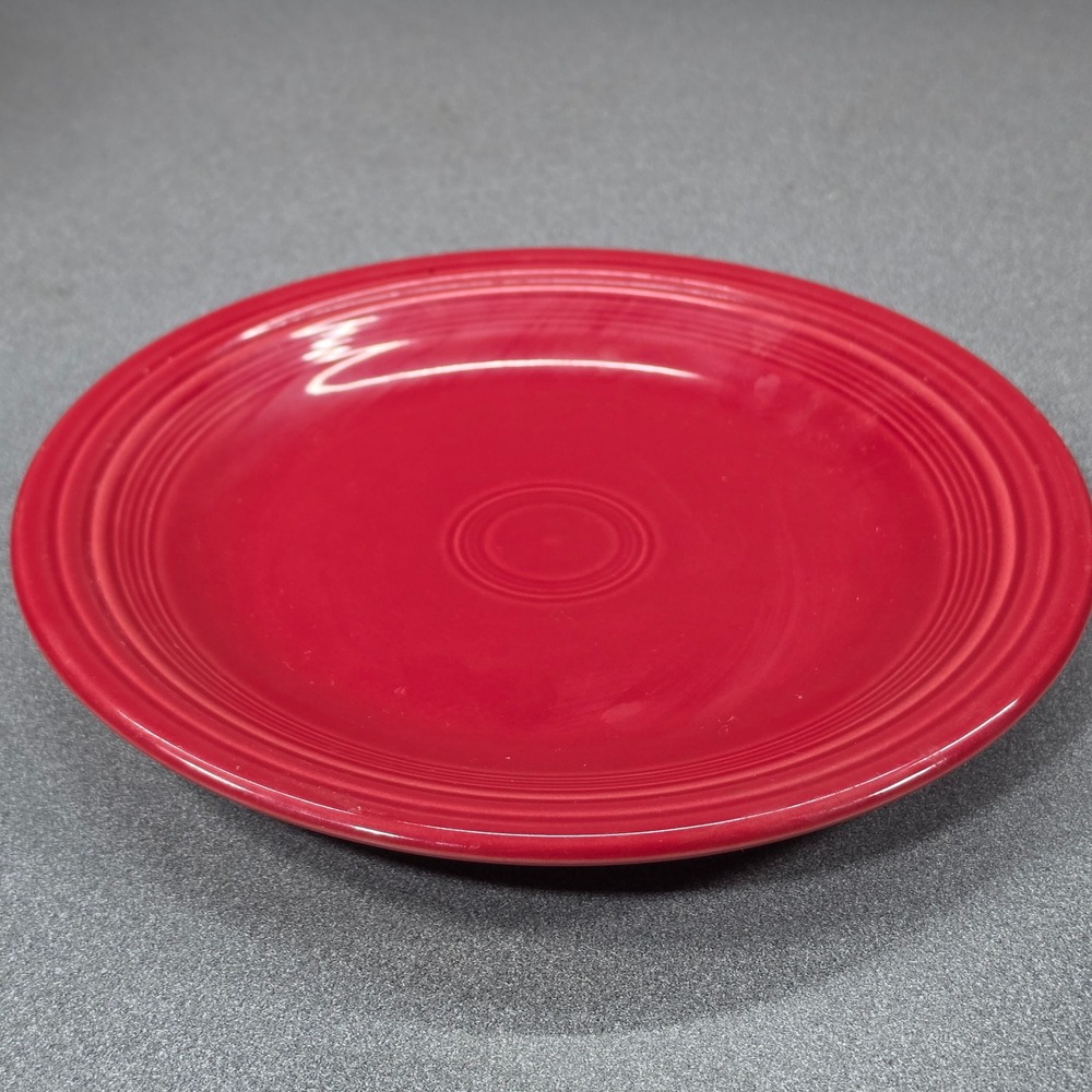 Fiesta Dinner Plate 10.5in Scarlet Red Excellent Concentric Rings Ceramic